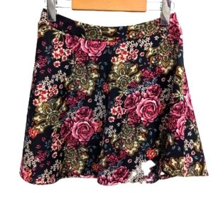Forever 21 floral skater mini skirt size M